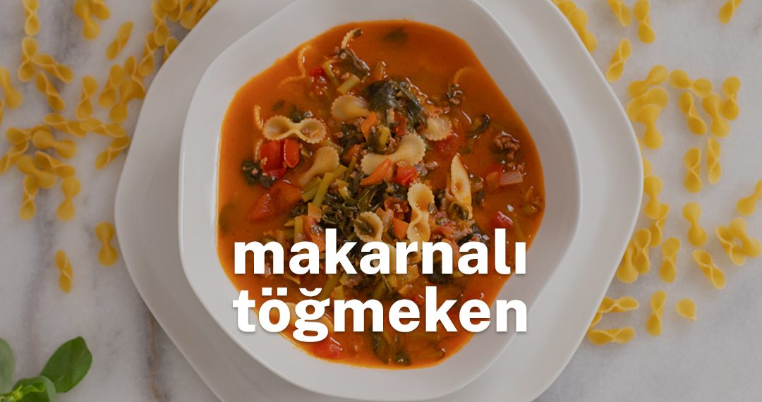 tabağın içindeki makarnalı töğmeken