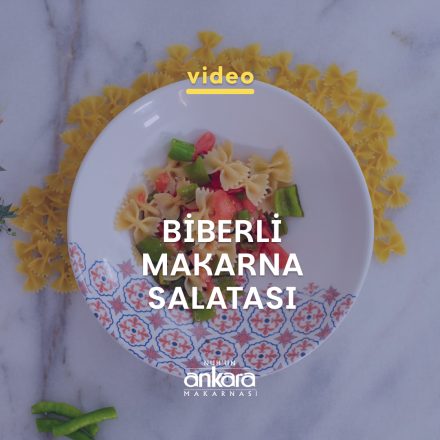 Tabağın İçindeki Biberli Makarna Salatası
