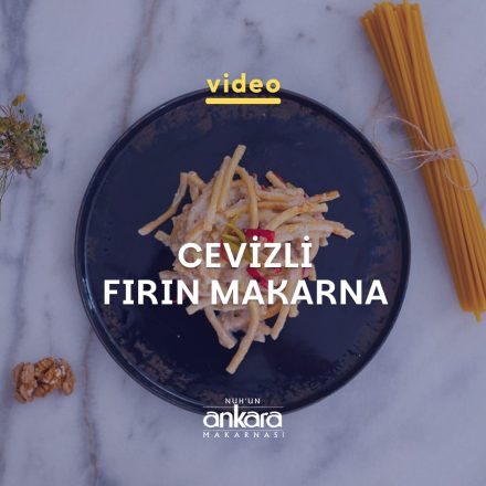 Tabağın İçindeki Cevizli Fırın Makarna