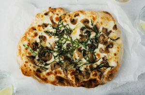 Zeytinli Yeşillikli Ekşi Mayalı Ekmek