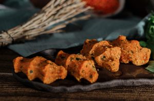 Tabağın İçinde Mercimek Köftesi